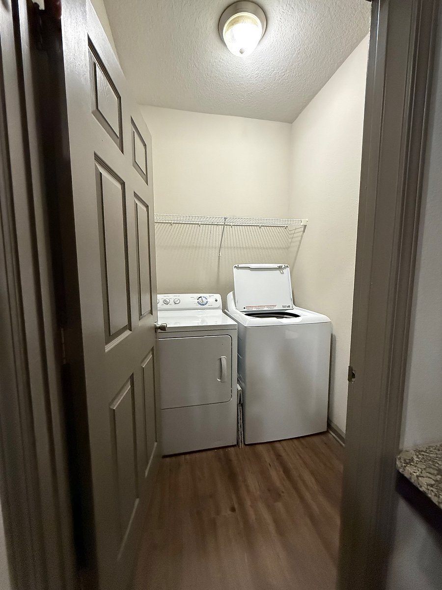 Furnished Finder property 552485_1 photo 27