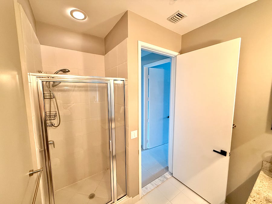 Furnished Finder property 552510_1 photo 38