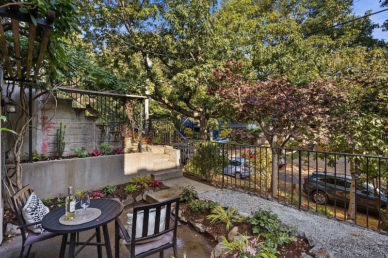 Furnished Finder property 552533_1 photo 19