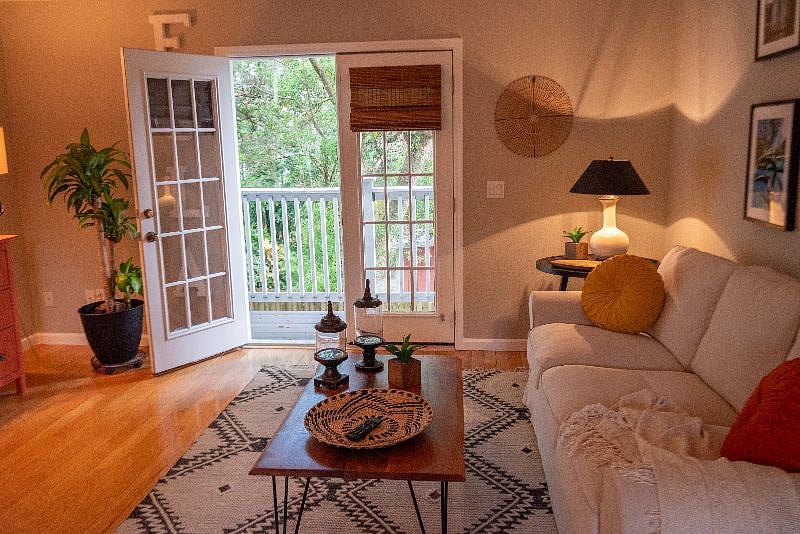 Furnished Finder property 552548_1 photo 3