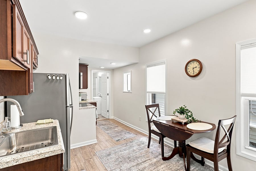 Furnished Finder property 552633_3 photo 5