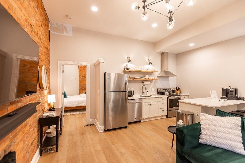 Furnished Finder property 552690_1 photo 3