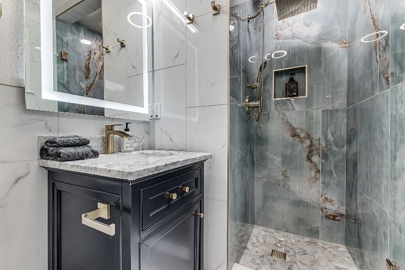 Freshly remodeled Private bath connected to Ensuite 1, LED Mirror, Built in Bluetooth Speaker in Shower.