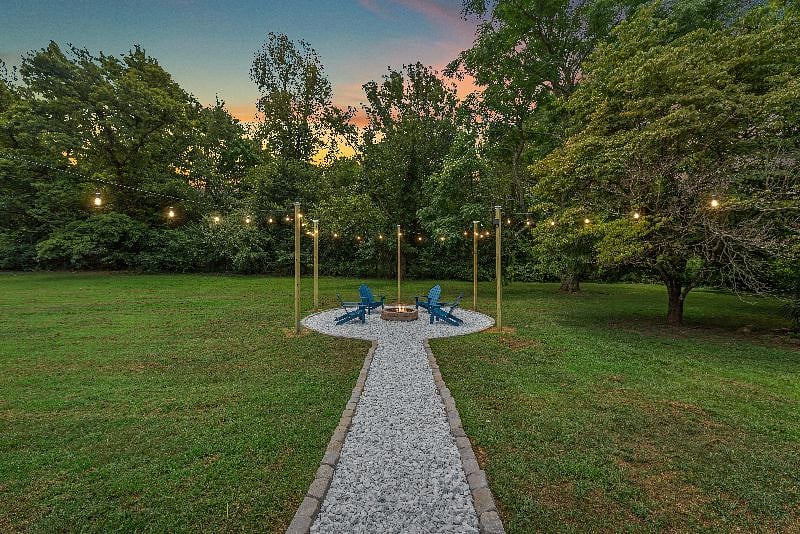 Furnished Finder property 552712_1 photo 30