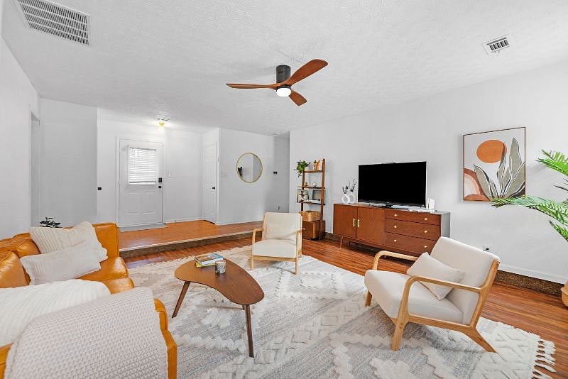 Furnished Finder property 552712_1 photo 5