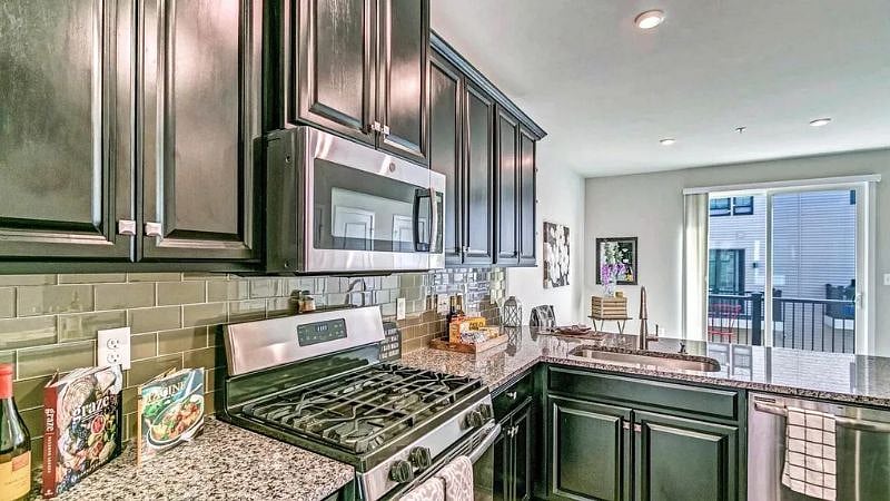 Furnished Finder property 552724_1 photo 6