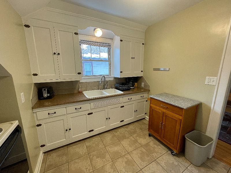 Furnished Finder property 552806_1 photo 3