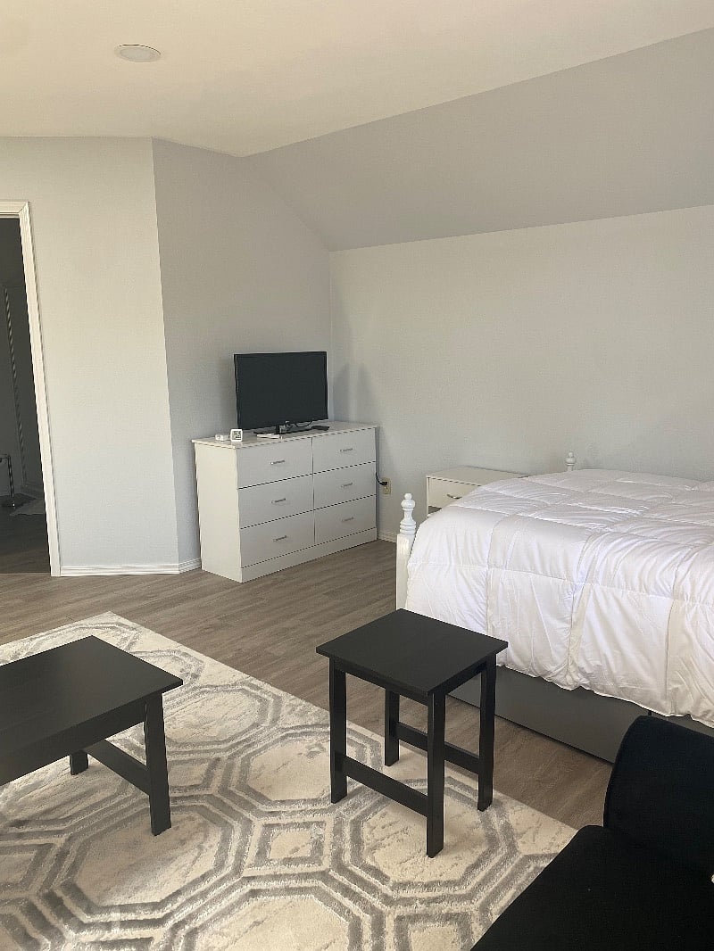 Furnished Finder property 552860_1 photo 3