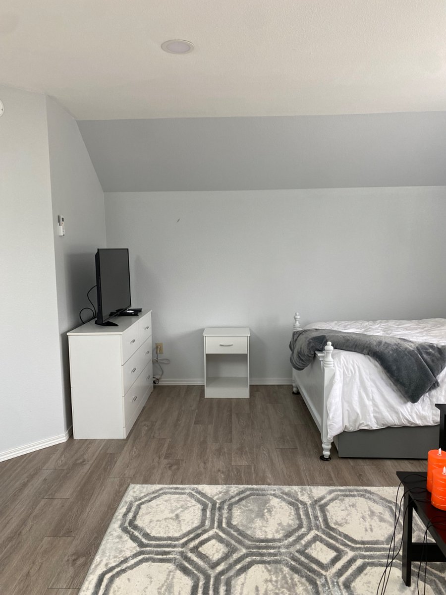 Furnished Finder property 552860_1 photo 8