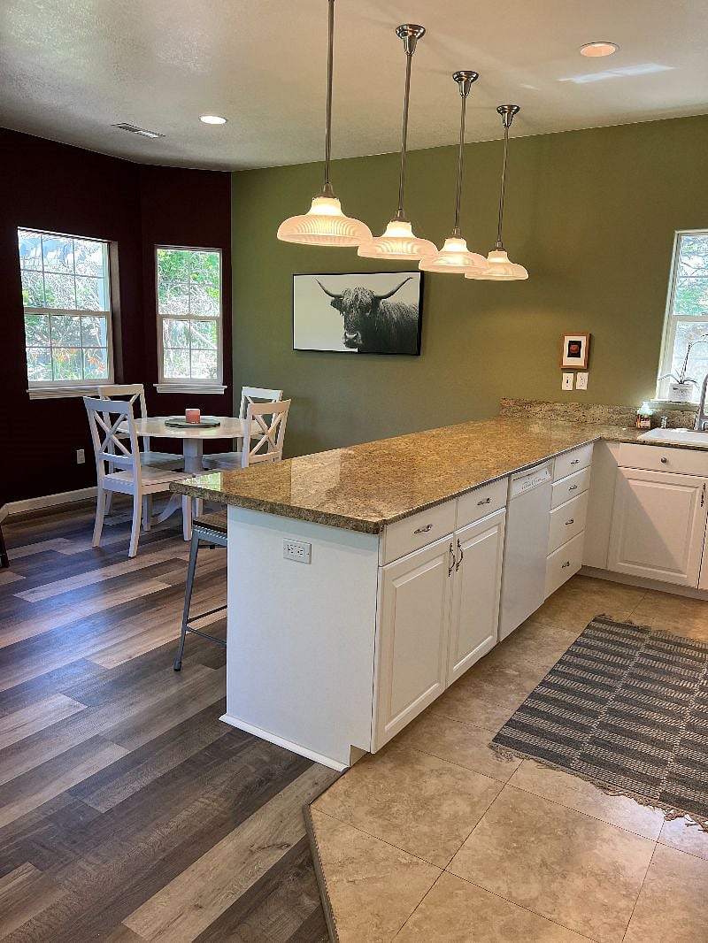 Furnished Finder property 552864_1 photo 9