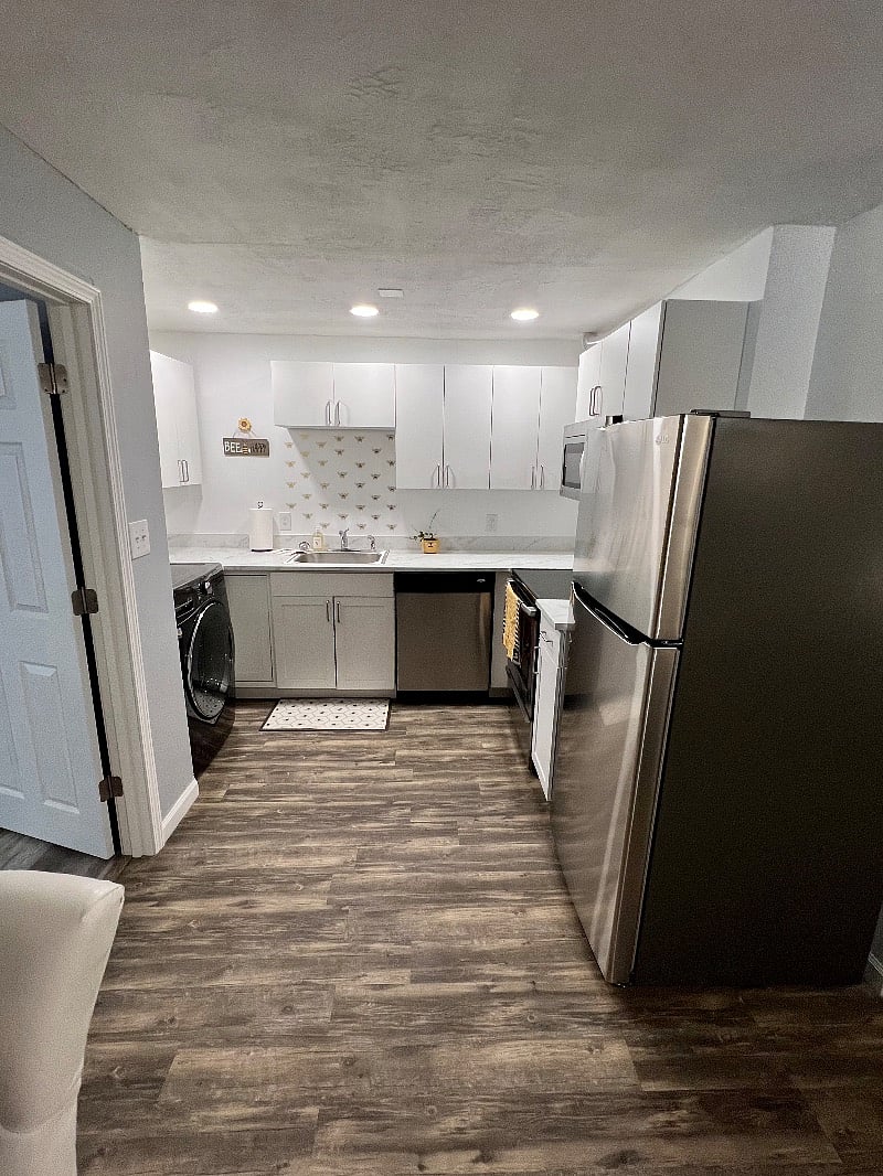 Furnished Finder property 552871_1 photo 11