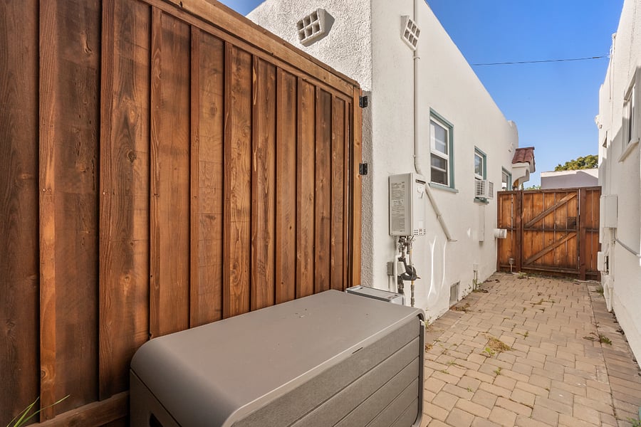 Furnished Finder property 552886_1 photo 23