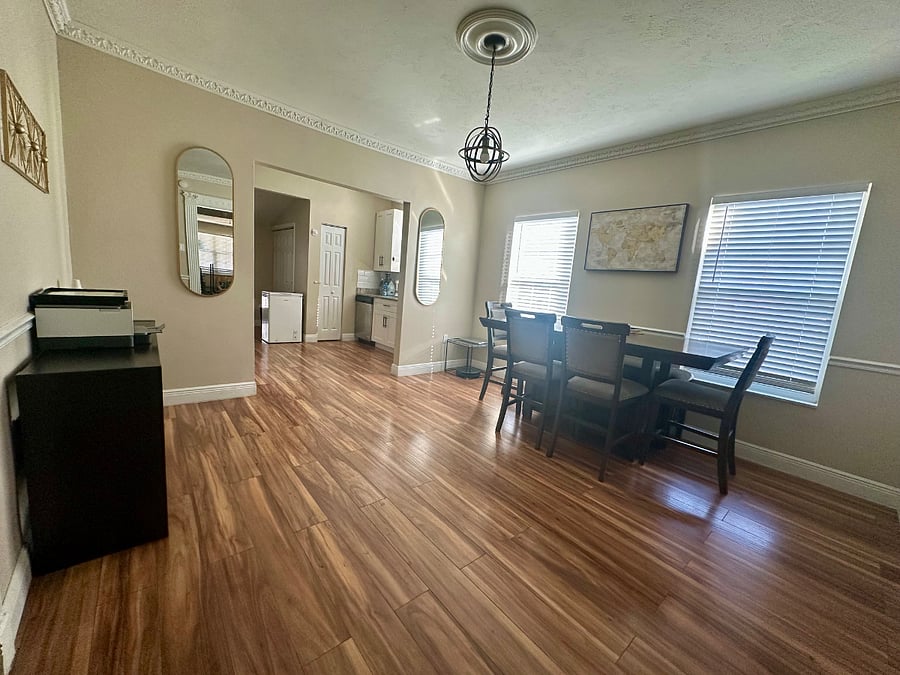 Furnished Finder property 552900_1 photo 6
