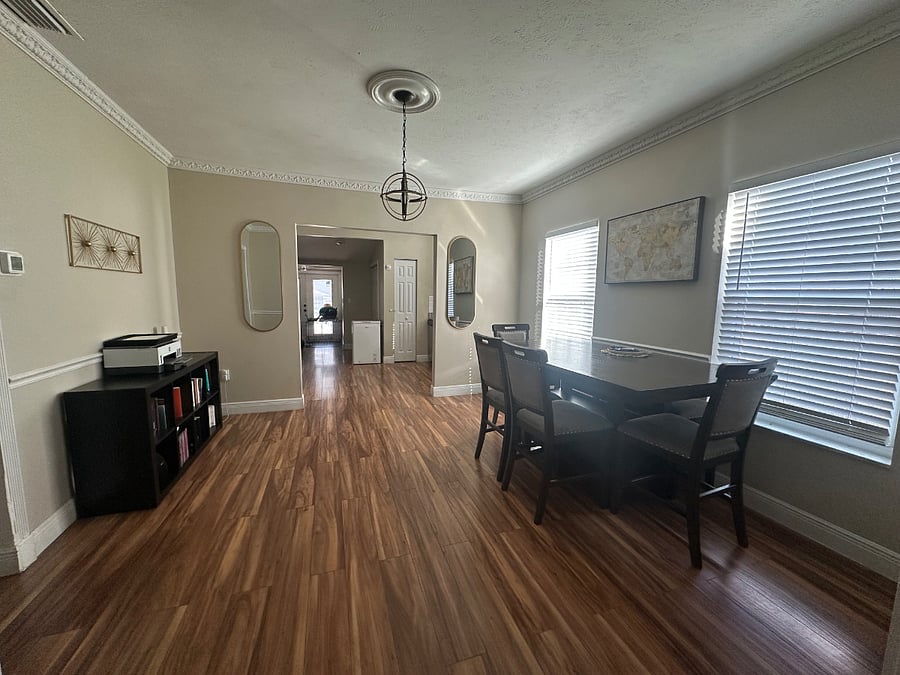 Furnished Finder property 552900_1 photo 7
