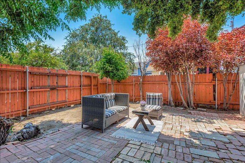 Furnished Finder property 552992_1 photo 7