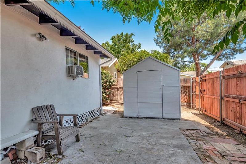 Furnished Finder property 552992_1 photo 9