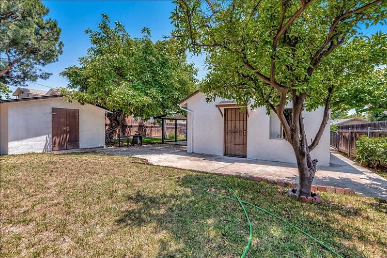 Furnished Finder property 552992_2 photo 10