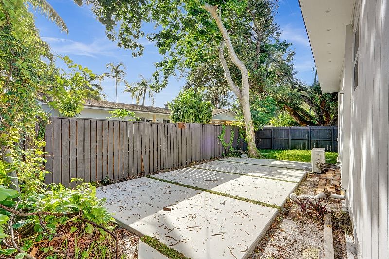 Furnished Finder property 552995_1 photo 14
