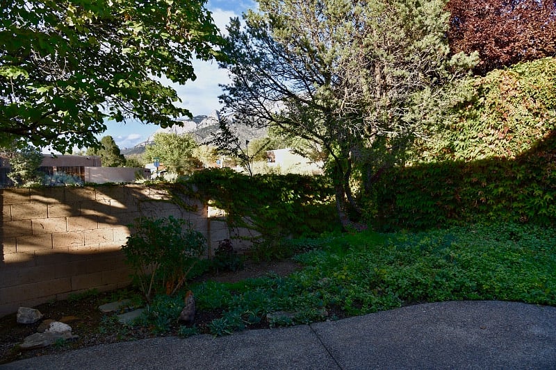 Furnished Finder property 553003_1 photo 25