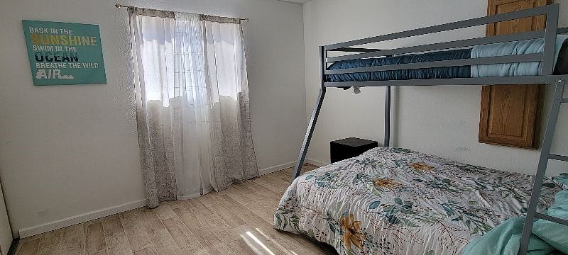 Full/Twin Bunk Bed in the 3rd Bedroom