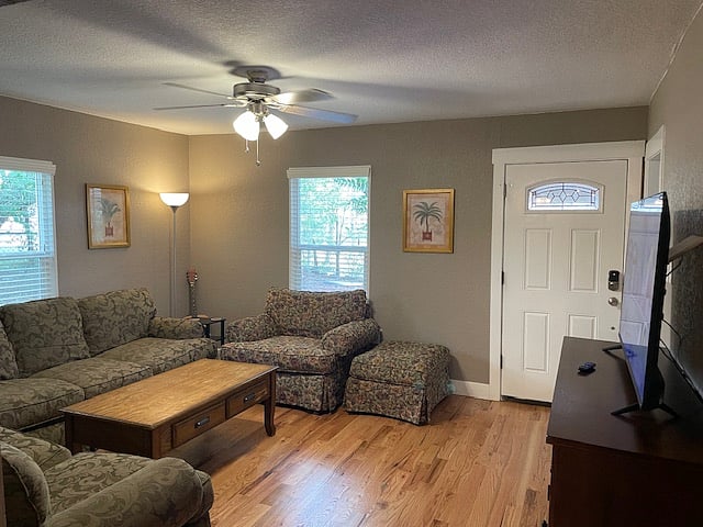 Furnished Finder property 553202_1 photo 4