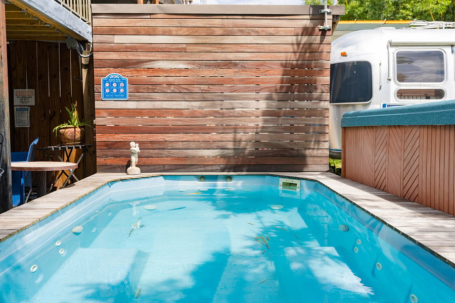 Japoolzzi "Cocktail Pool" and Hot Tub