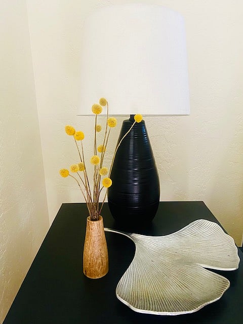 Small details in primary sweet to feel at home.