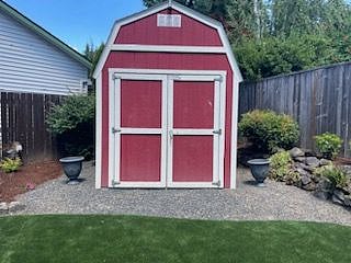THE BIG RED BARN!