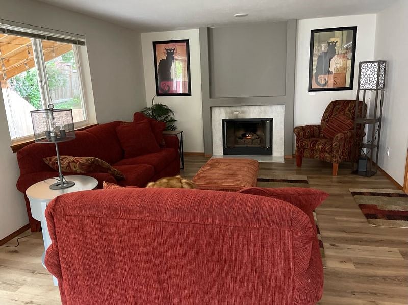 FAMILY ROOM: SOFA, LOVE SEAT, RECLINER, OTTOMAN & GAS FIREPLACE