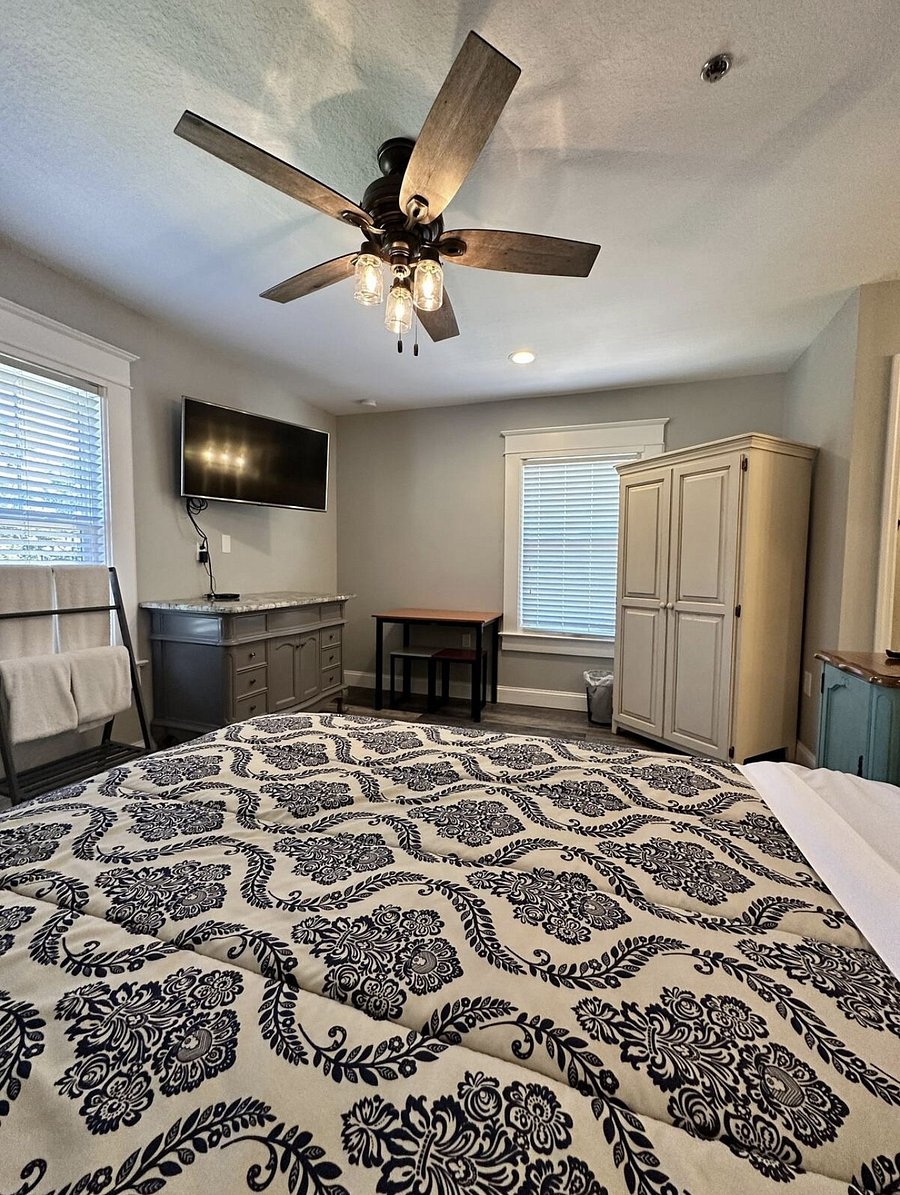 Furnished Finder property 553515_1 photo 17