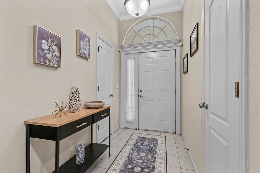 Furnished Finder property 553566_1 photo 3