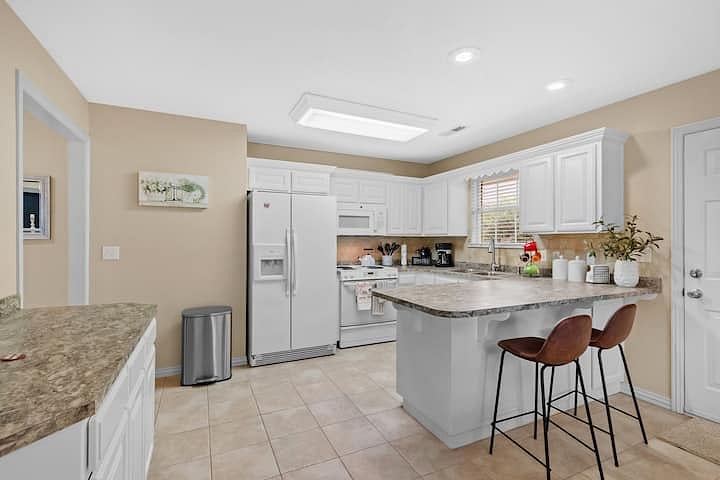 Furnished Finder property 553566_1 photo 6