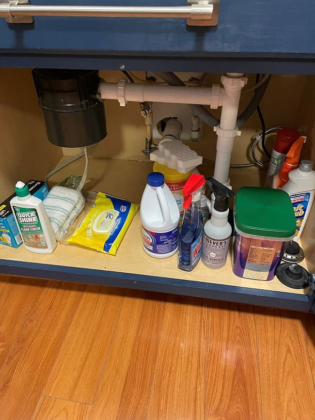 Kitchen under sink