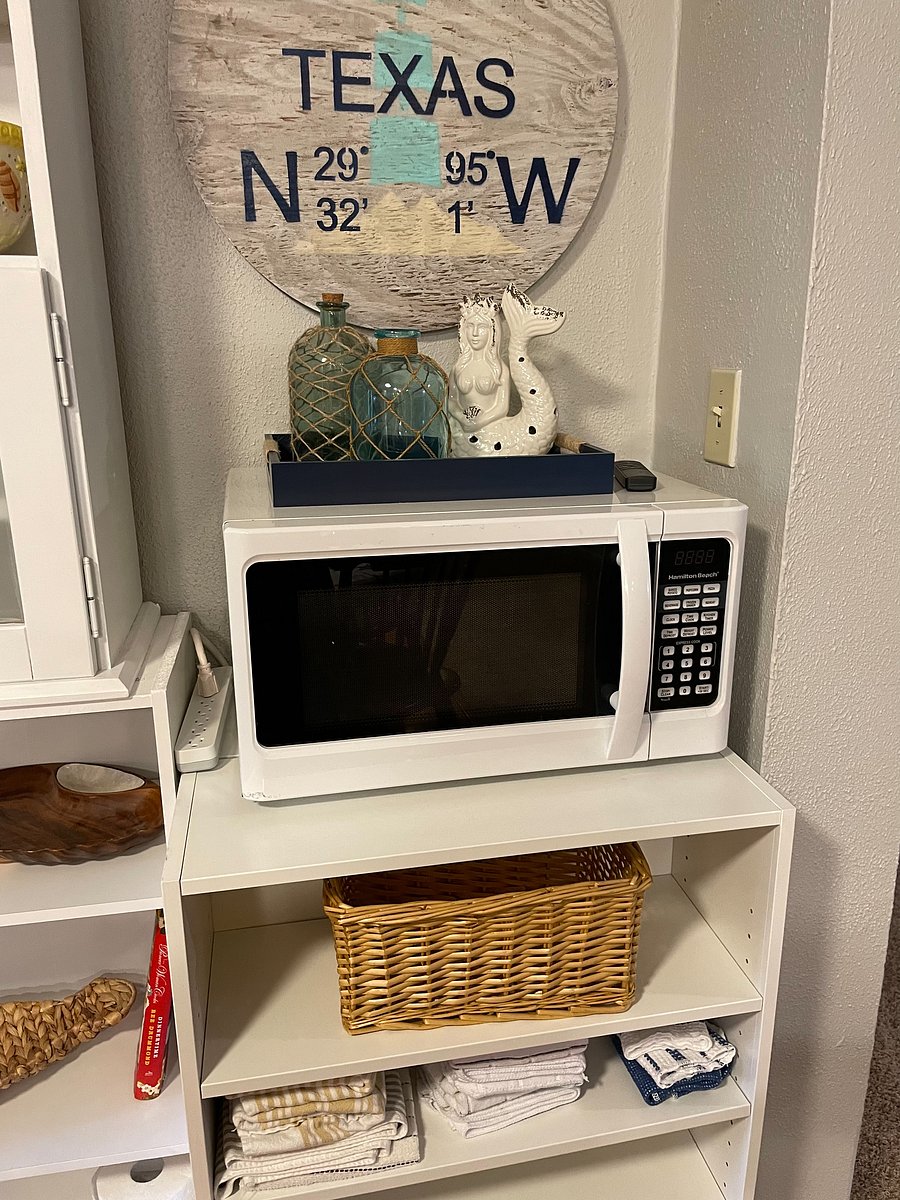 






kitchen microwave