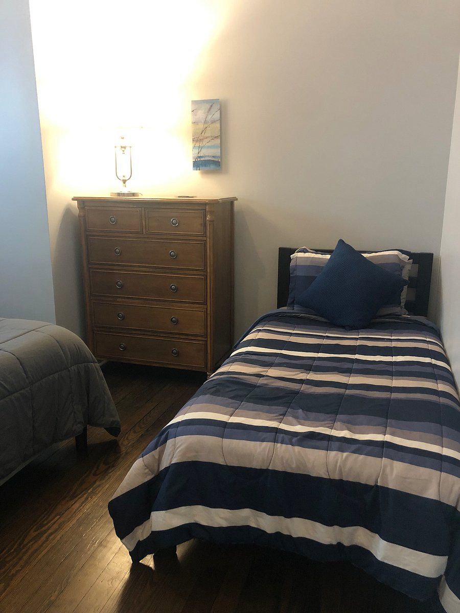 Twin size bed too.