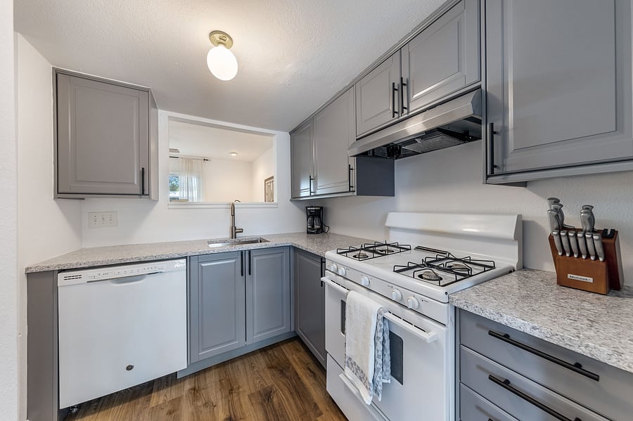 Furnished Finder property 553667_1 photo 6
