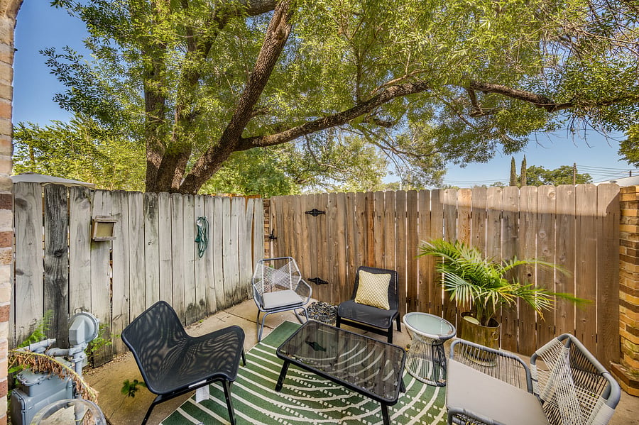 Furnished Finder property 553667_1 photo 12