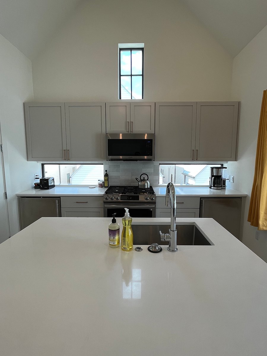 Furnished Finder property 553737_1 photo 3