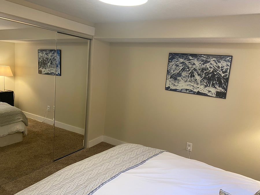 King bedroom 