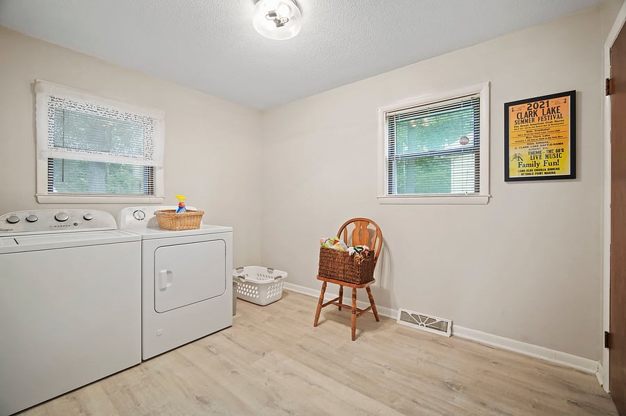 Furnished Finder property 553823_1 photo 18