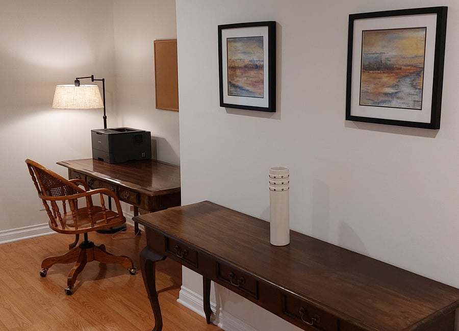 Work desk for your computer, perfect for Digital Nomads wanting FAST internet, printer and monitor available.