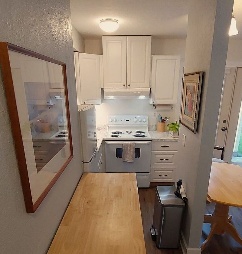 Furnished Finder property 553859_3 photo 10