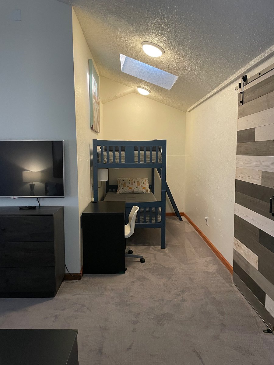 Bed 3- 2nd Floor