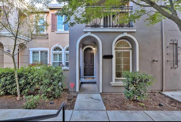 Furnished Finder property 553921_1 photo 1