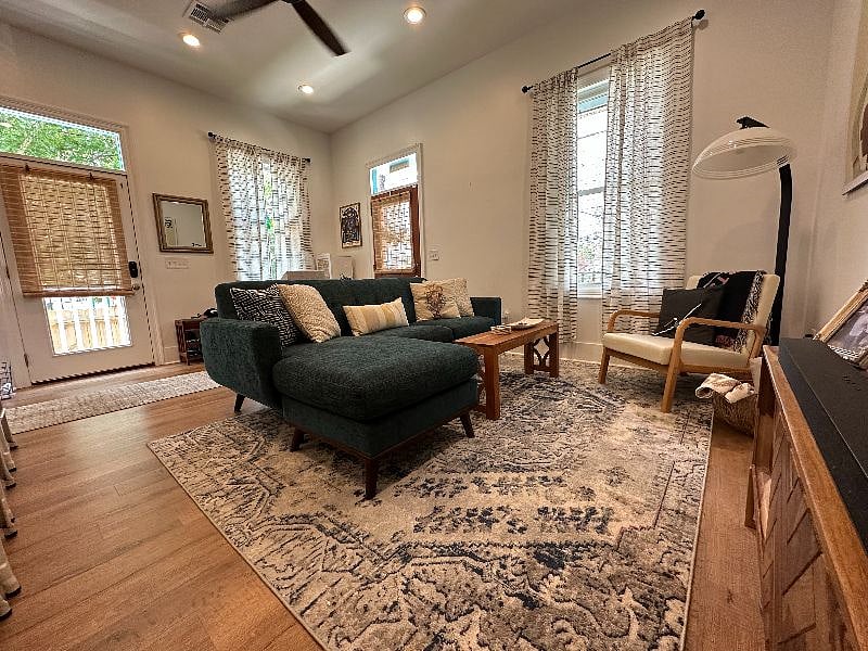 Furnished Finder property 553952_1 photo 5
