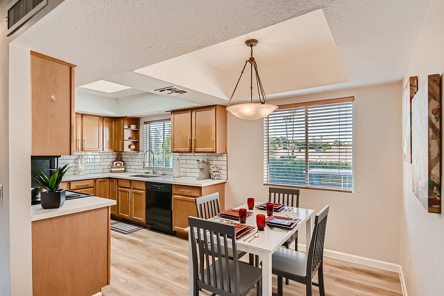 Dining/Kitchen