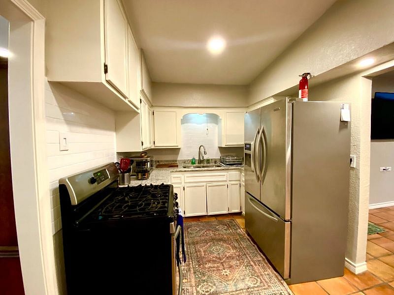 Furnished Finder property 554080_1 photo 4