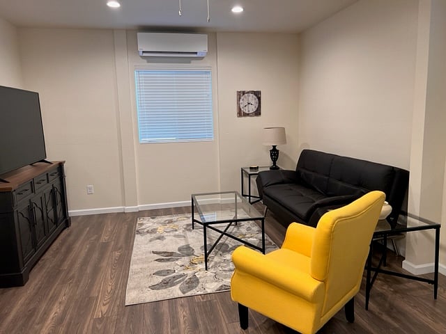 Furnished Finder property 554096_1 photo 10