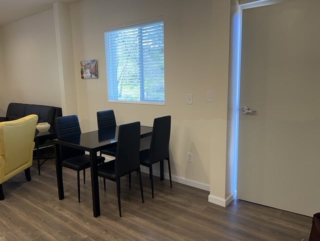Furnished Finder property 554096_1 photo 11