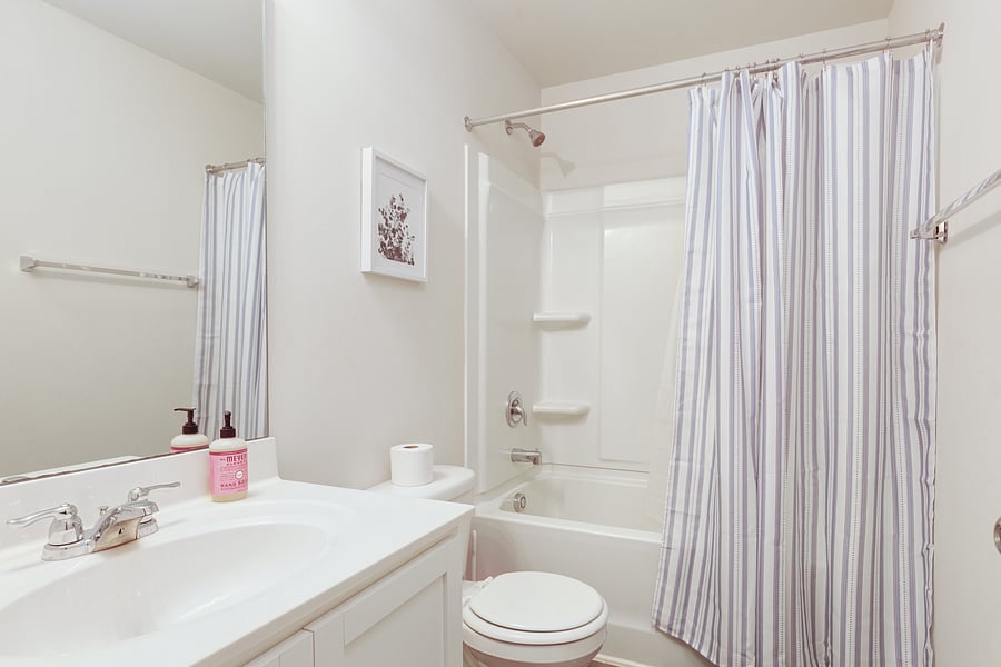 2nd bathroom